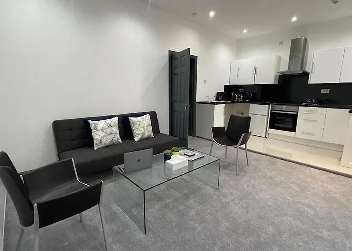 Suite 1- Luxury 1 Bed Apt- Leicester City- Free Parking